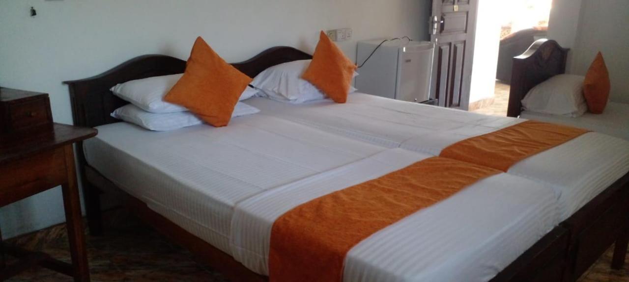 Sun Top Inn เอลลา ภายนอก รูปภาพ